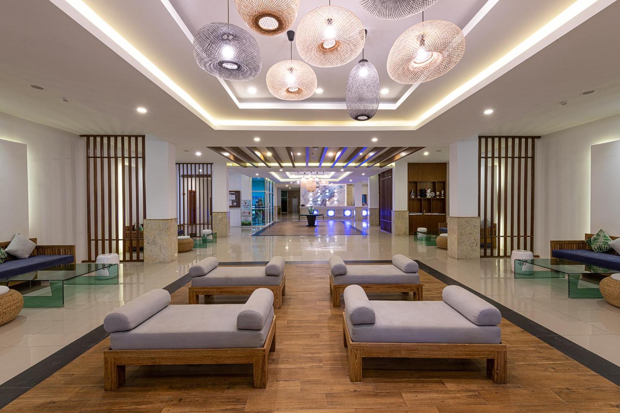 Blue Beach Grand Resort And Spa Rawai المظهر الخارجي الصورة